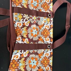 Thirty-One Large utility tote: tapestry print